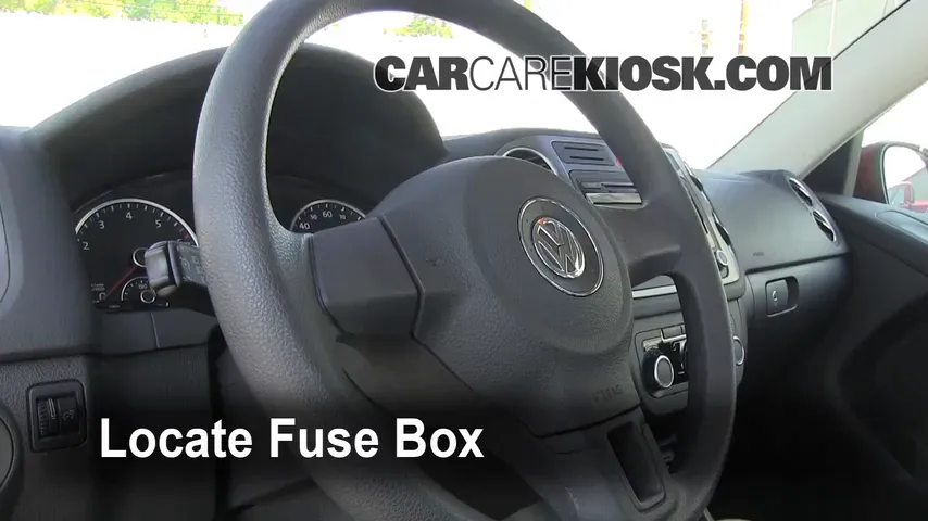2011 Volkswagen Tiguan SE 2.0L 4 Cyl. Turbo Fuse (Interior)